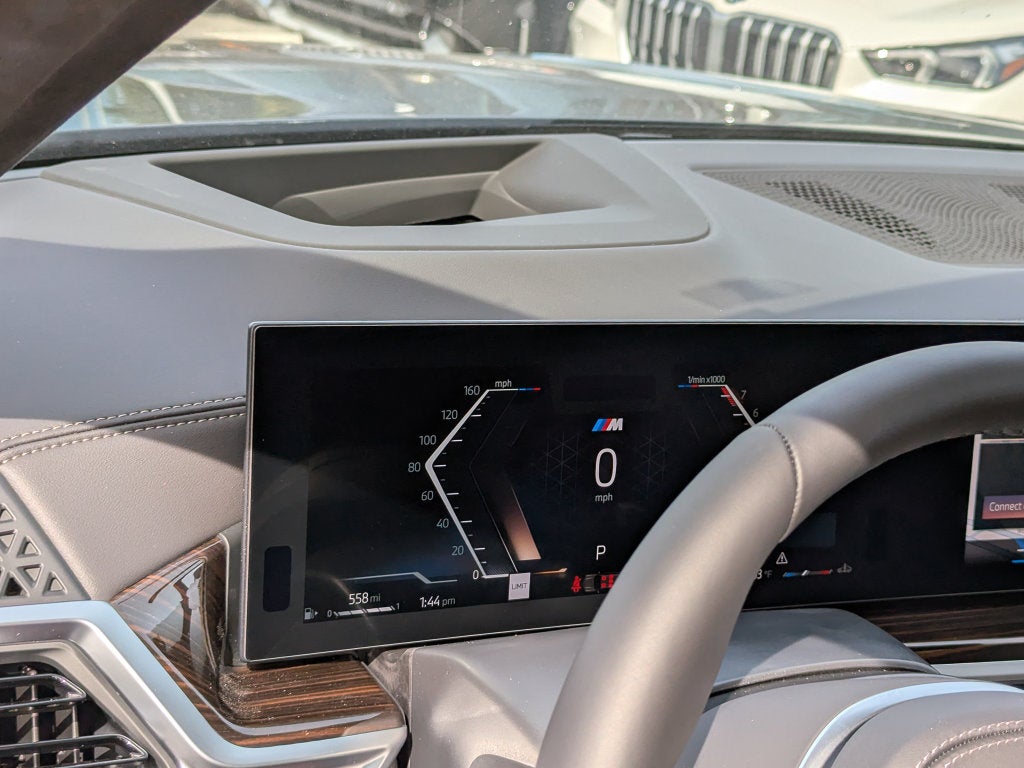 2027 BMW X7 xDrive40i