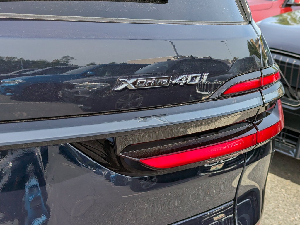 2027 BMW X7 xDrive40i