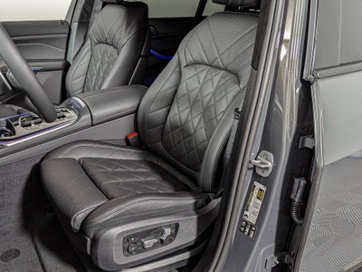 2026 BMW X7 xDrive40i