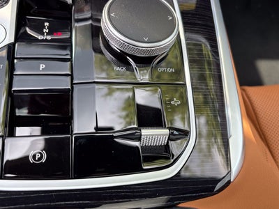2027 BMW X7 xDrive40i