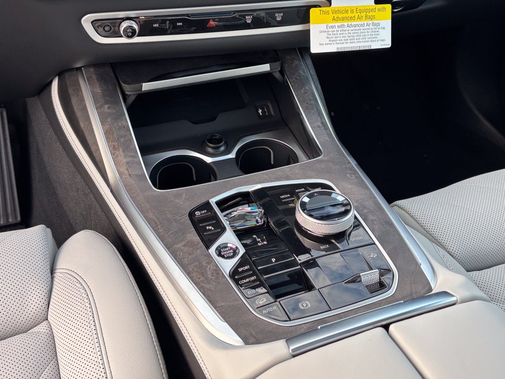 2027 BMW X7 xDrive40i
