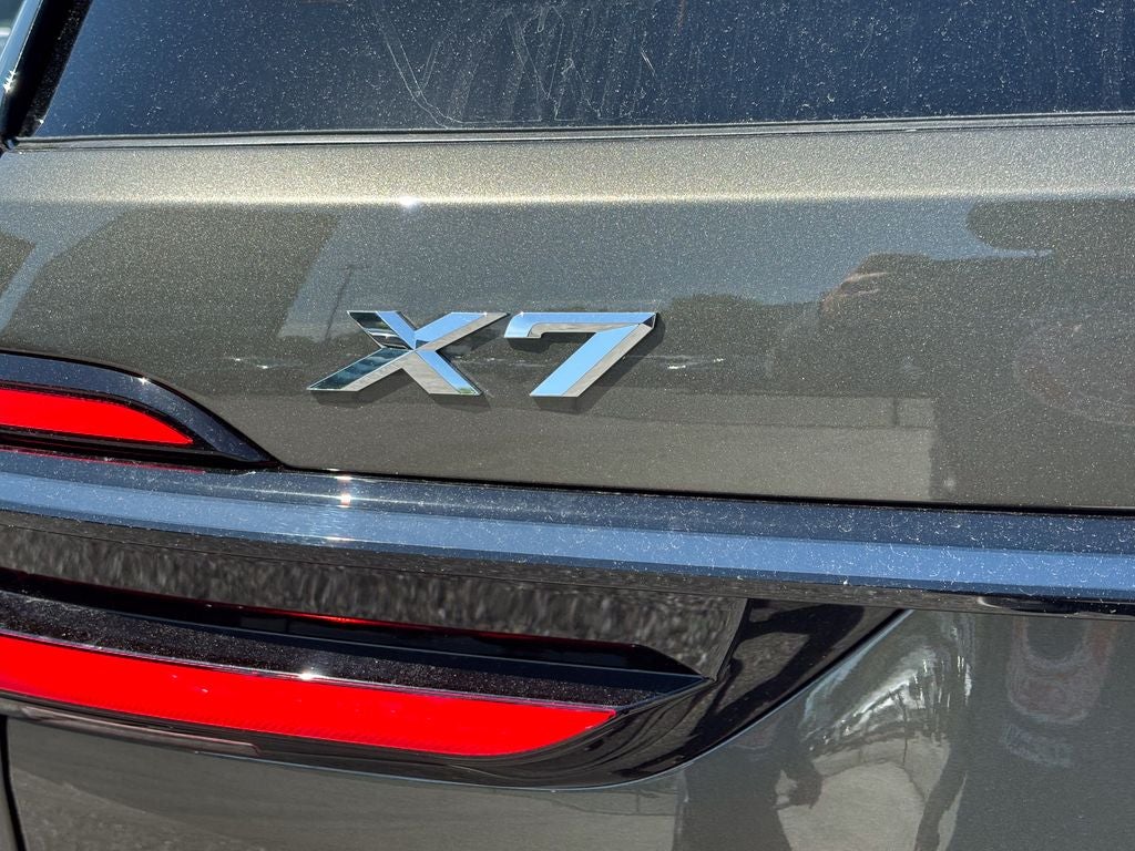 2027 BMW X7 xDrive40i