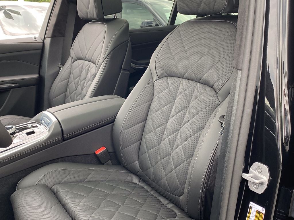 2027 BMW X7 xDrive40i