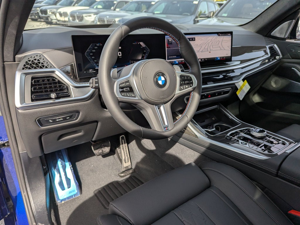 2027 BMW X7 M60i