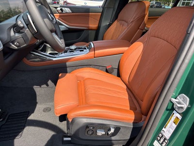 2027 BMW X7 M60i