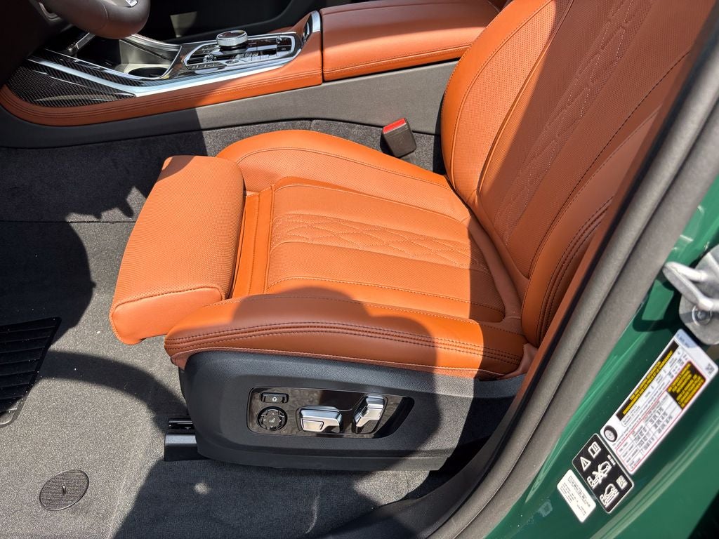 2027 BMW X7 M60i