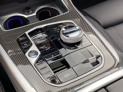 2027 BMW X7 M60i