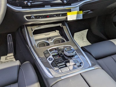 2027 BMW X7 M60i
