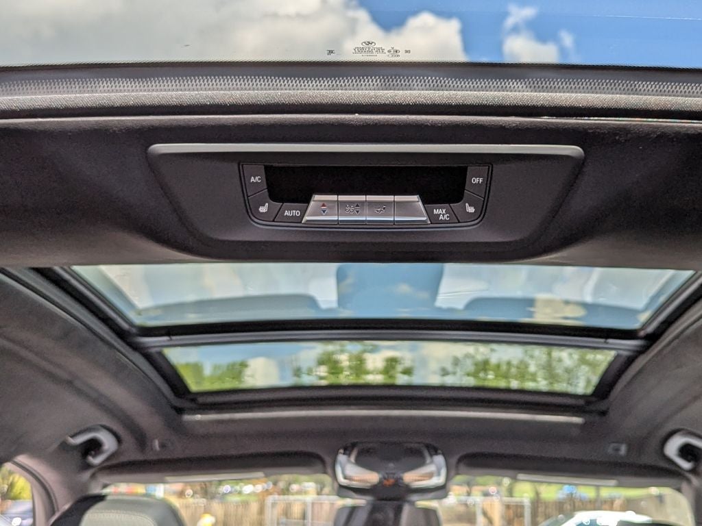 2027 BMW X7 M60i