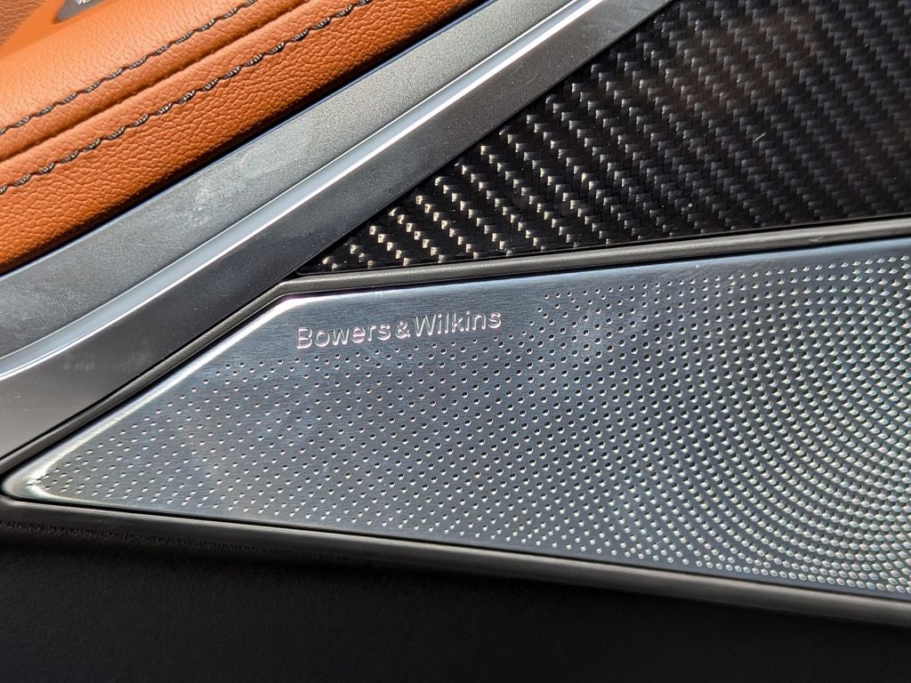 2027 BMW X7 M60i