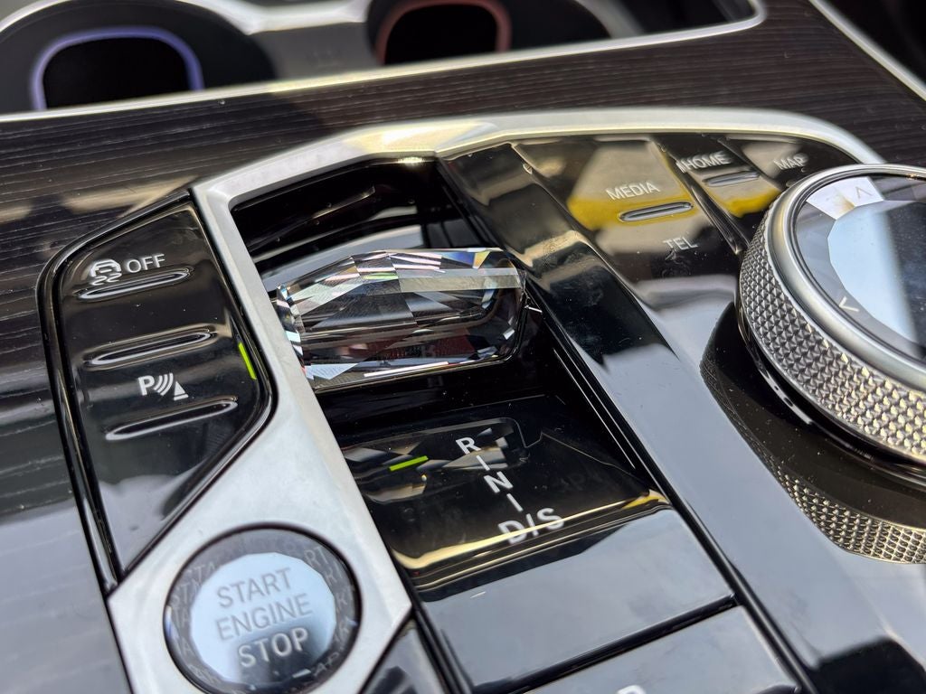 2027 BMW X7 M60i