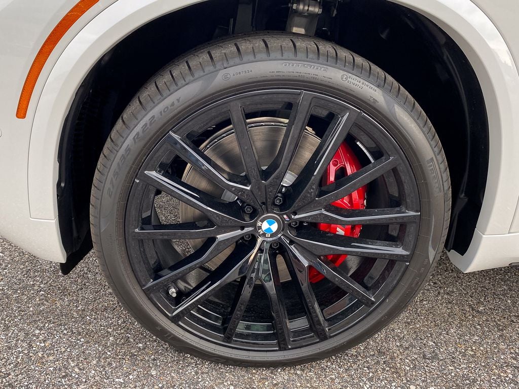 2026 BMW X5 M60i