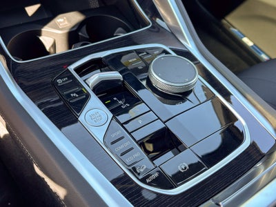 2027 BMW X6 xDrive40i