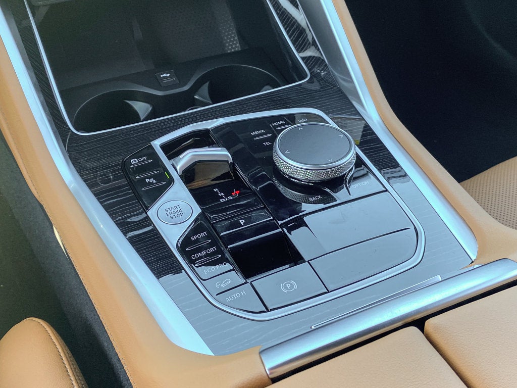 2027 BMW X6 xDrive40i