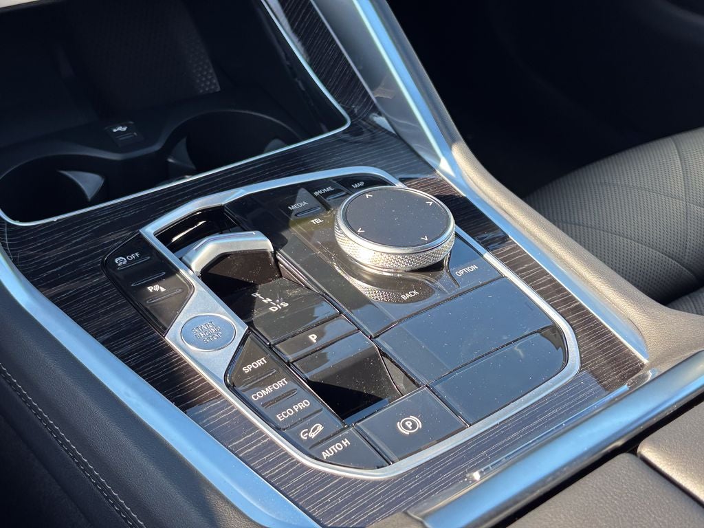 2027 BMW X6 xDrive40i