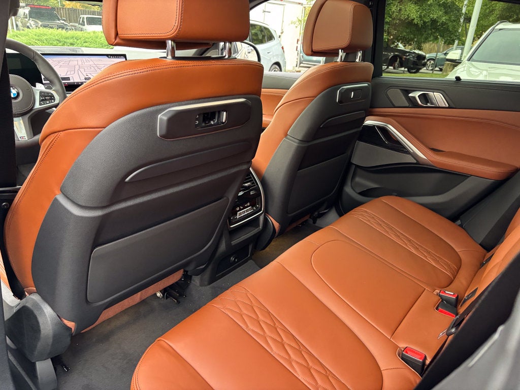 2027 BMW X6 xDrive40i