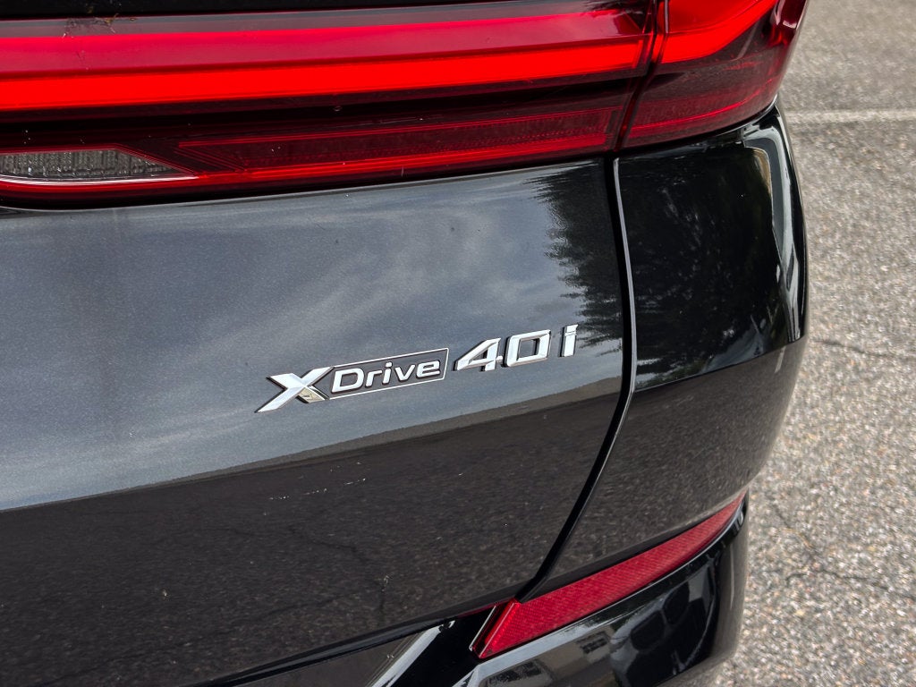 2027 BMW X6 xDrive40i