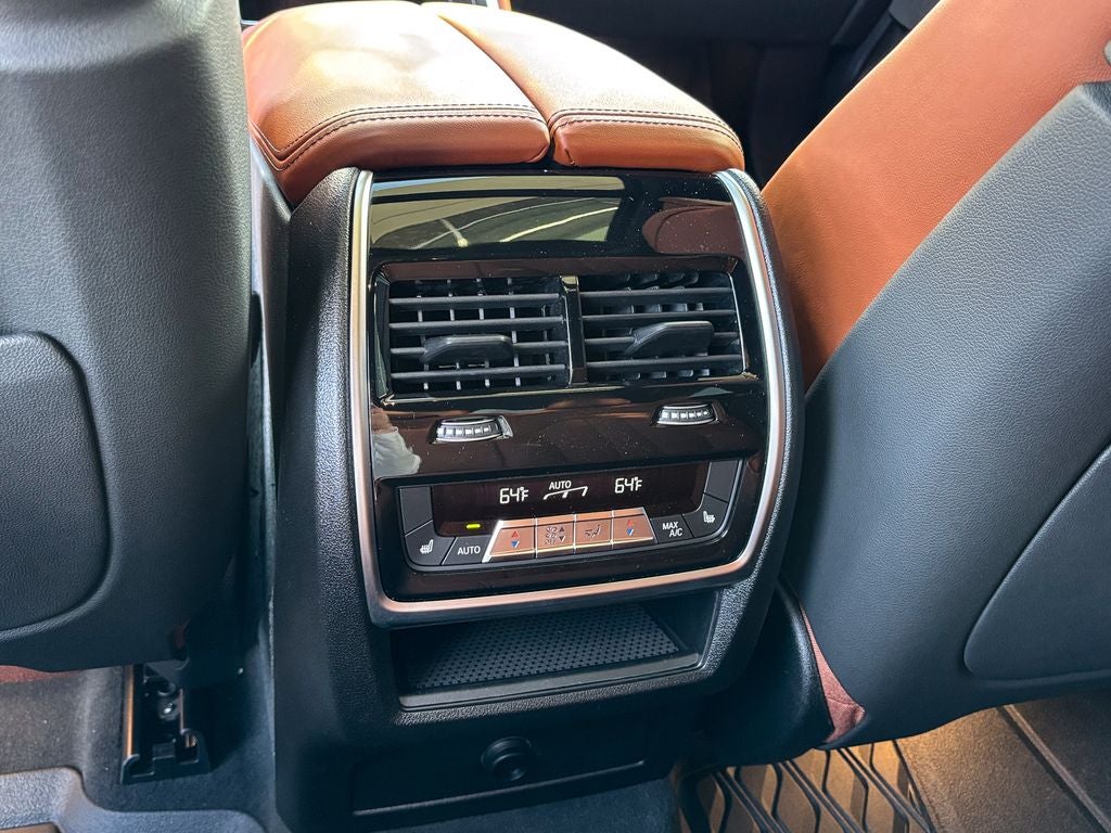 2027 BMW X6 xDrive40i