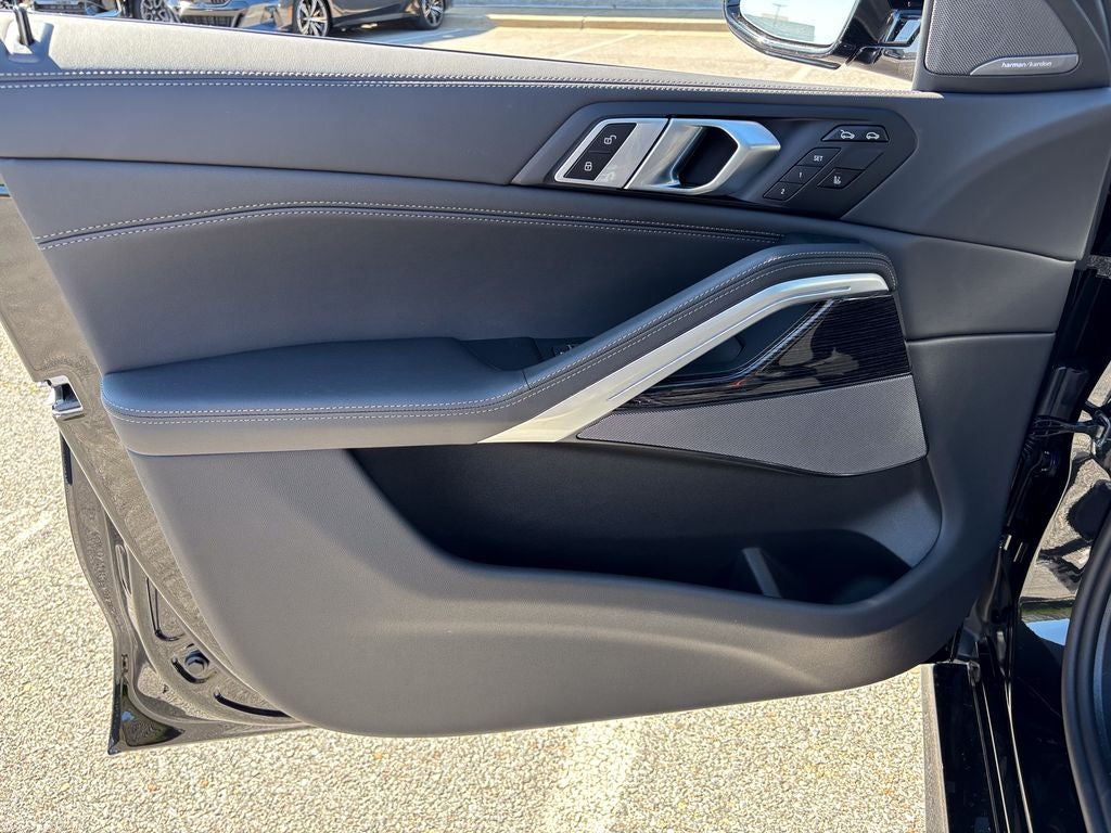 2027 BMW X6 xDrive40i