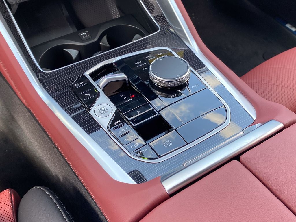 2027 BMW X6 xDrive40i