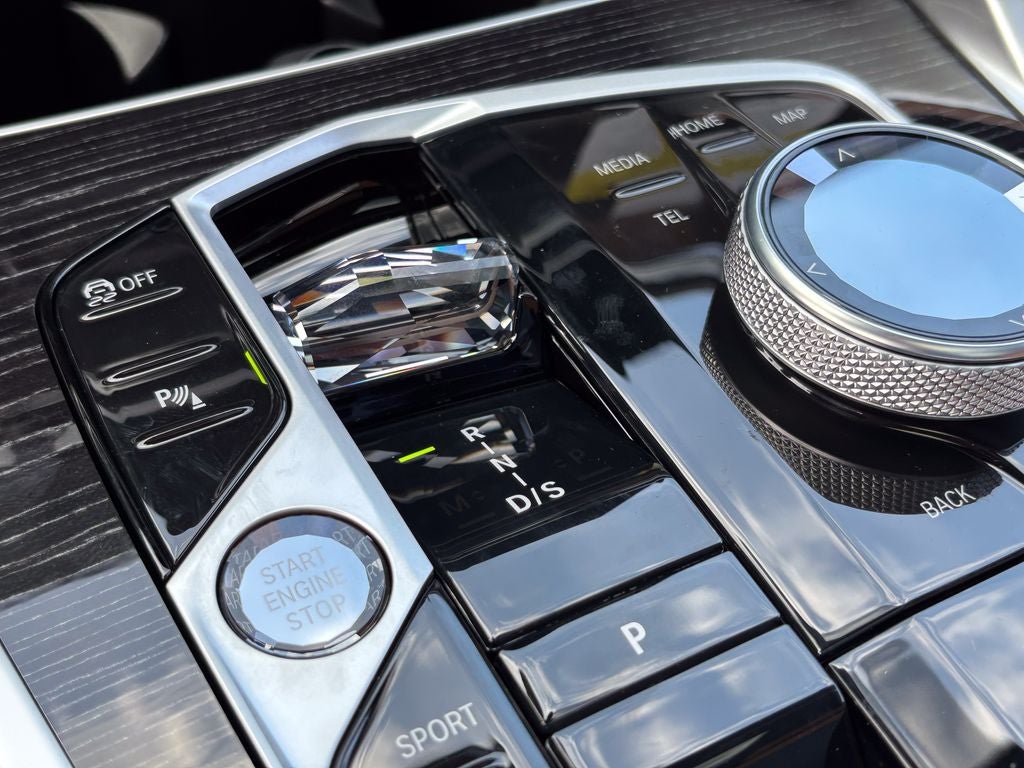 2027 BMW X6 xDrive40i