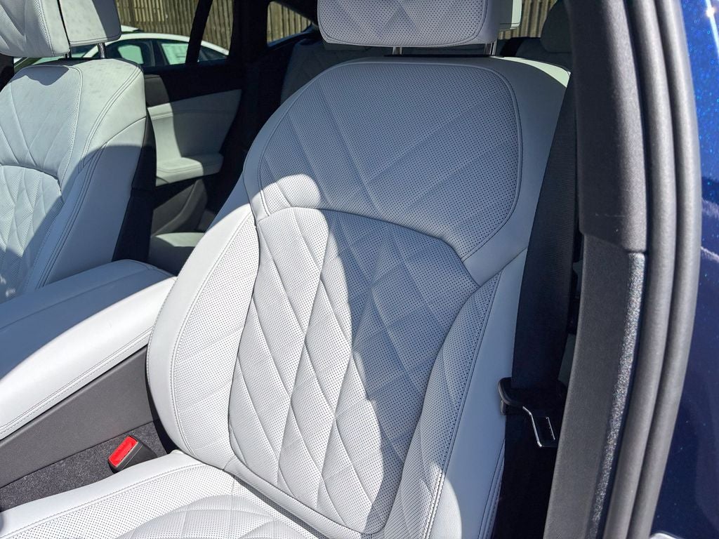 2027 BMW X6 xDrive40i