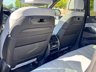 2027 BMW X6 xDrive40i