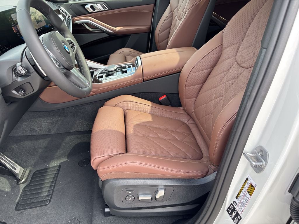 2027 BMW X6 xDrive40i