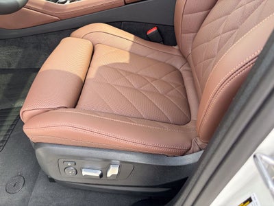 2027 BMW X6 xDrive40i