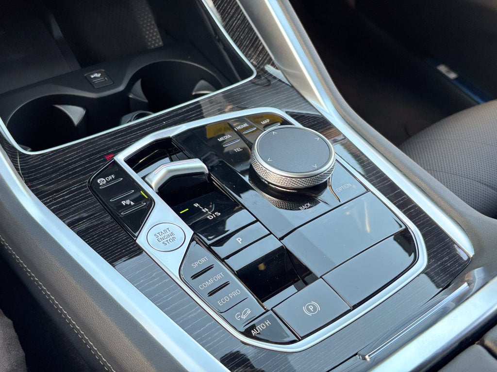 2027 BMW X6 xDrive40i