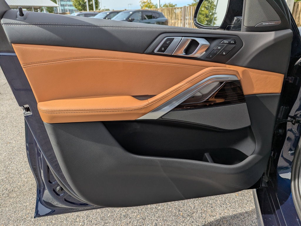 2027 BMW X6 xDrive40i