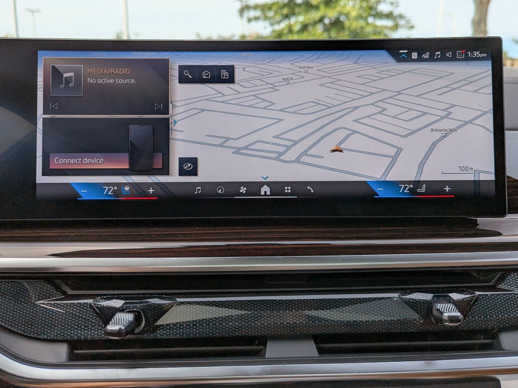 2027 BMW X6 xDrive40i