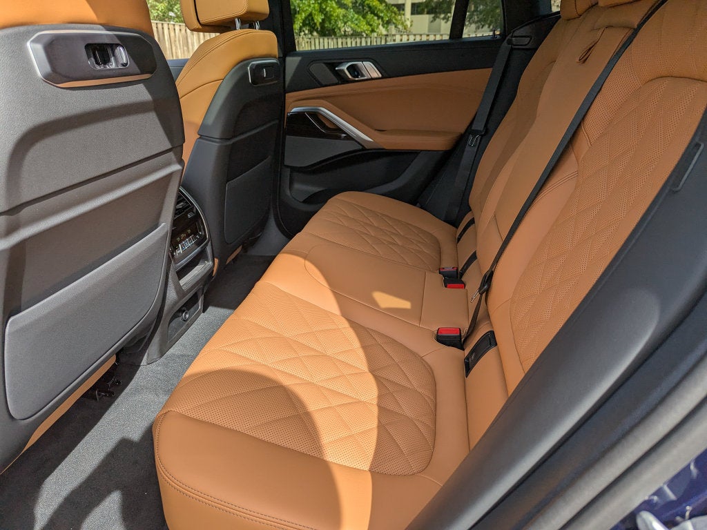 2027 BMW X6 xDrive40i