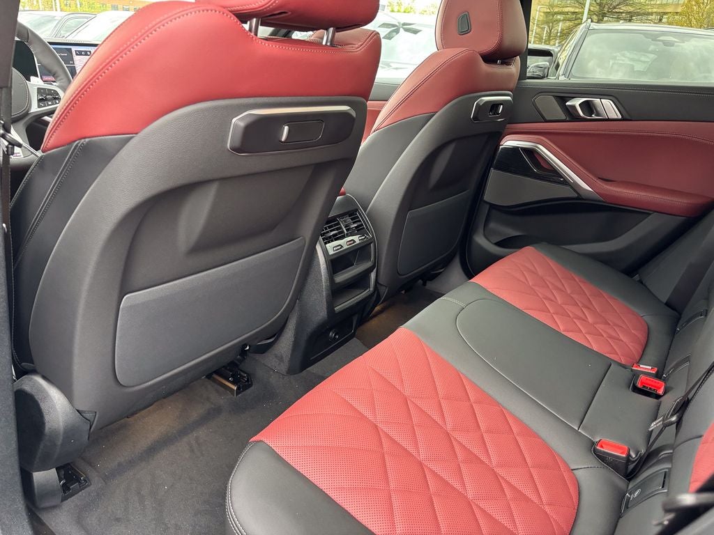 2026 BMW X6 xDrive40i