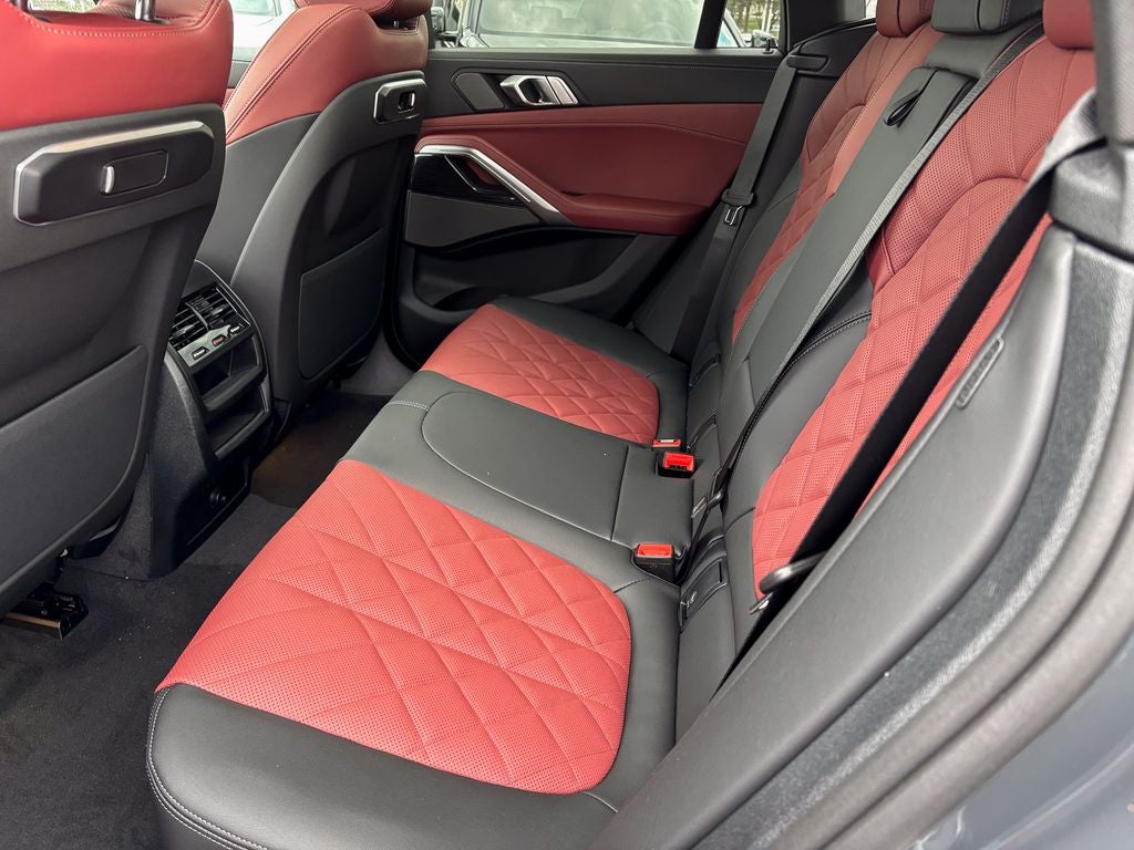 2026 BMW X6 xDrive40i
