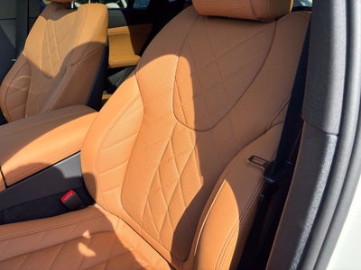 2027 BMW X6 xDrive40i
