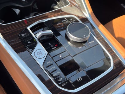 2027 BMW X6 xDrive40i
