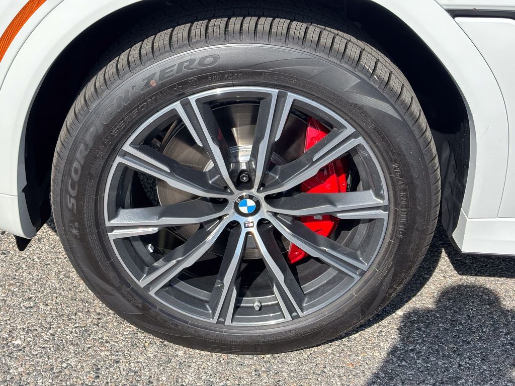 2027 BMW X6 xDrive40i