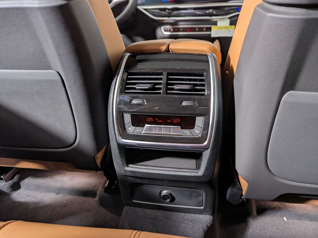 2027 BMW X6 xDrive40i