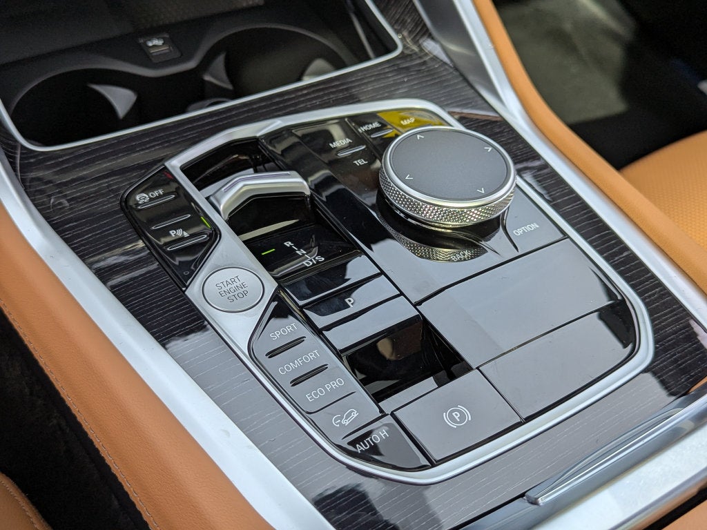 2027 BMW X6 xDrive40i
