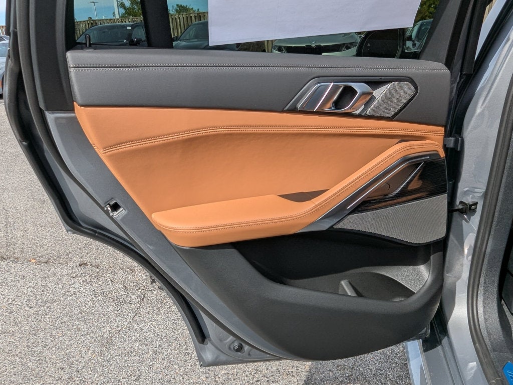 2027 BMW X6 xDrive40i