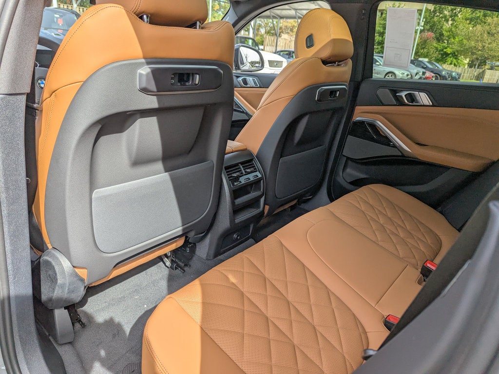2027 BMW X6 xDrive40i