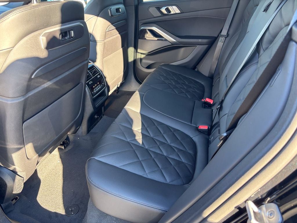 2026 BMW X6 xDrive40i