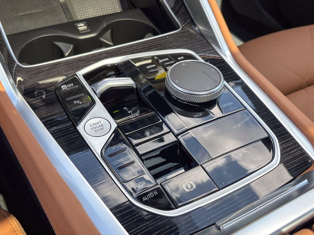 2027 BMW X6 xDrive40i