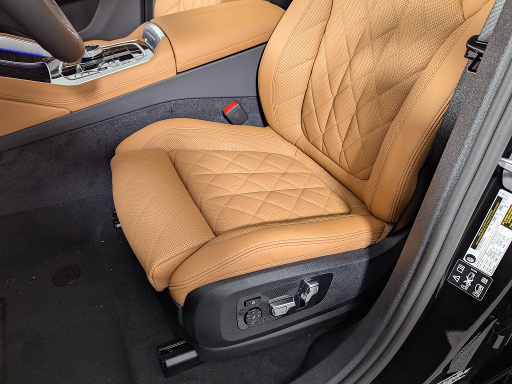 2027 BMW X6 xDrive40i
