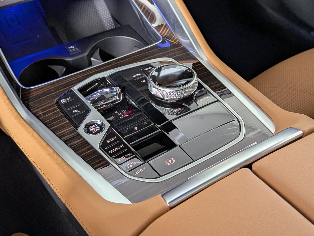 2027 BMW X6 xDrive40i