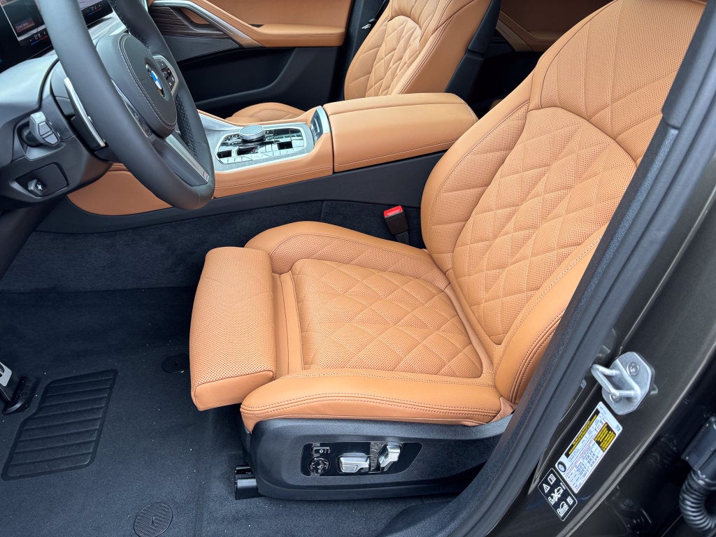 2027 BMW X6 xDrive40i
