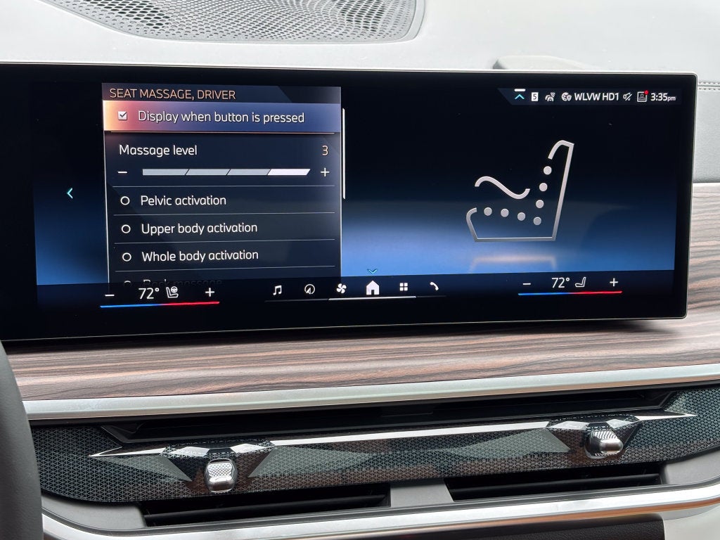 2027 BMW X6 xDrive40i