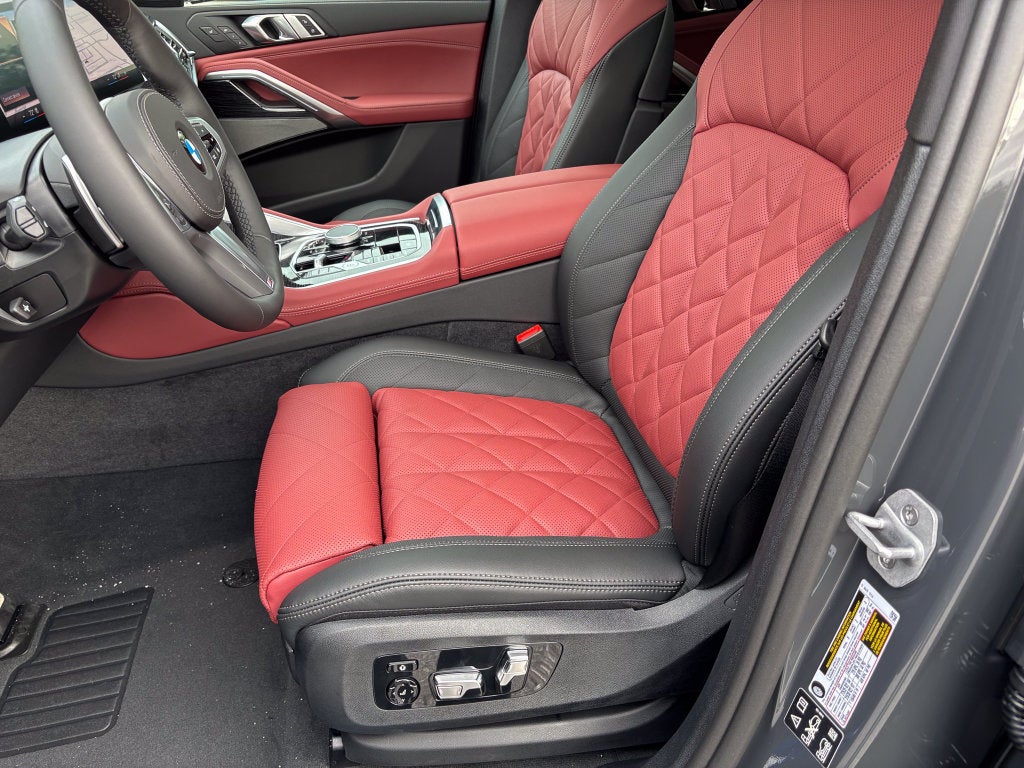 2027 BMW X6 xDrive40i