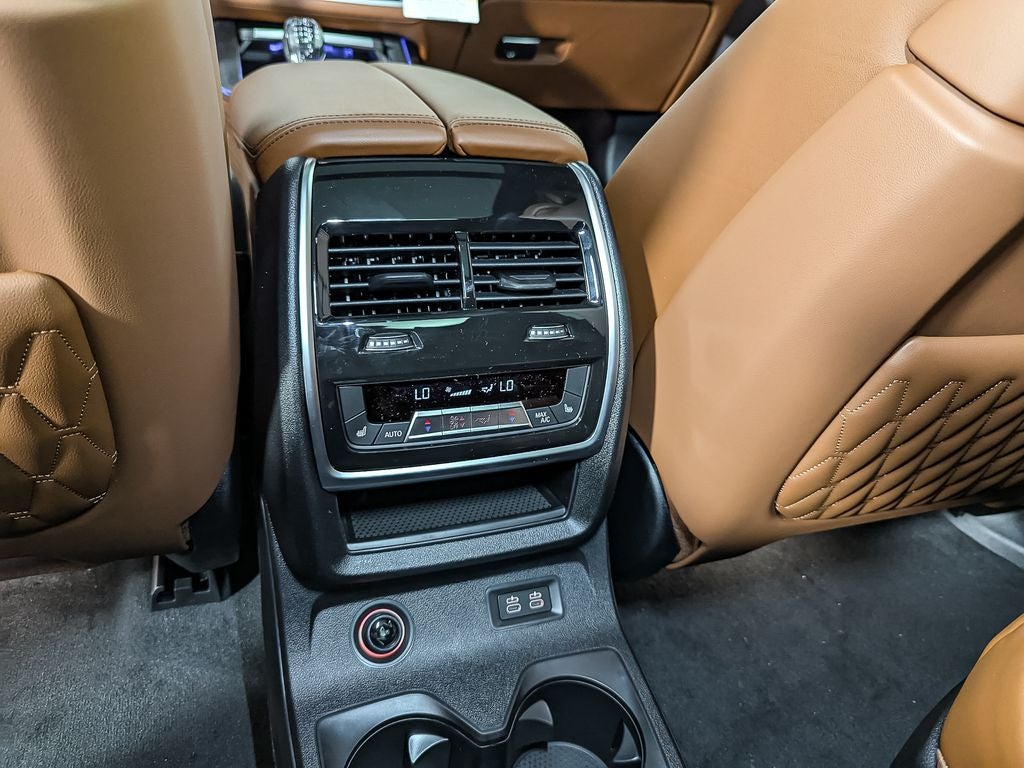 2026 BMW X7 ALPINA XB7